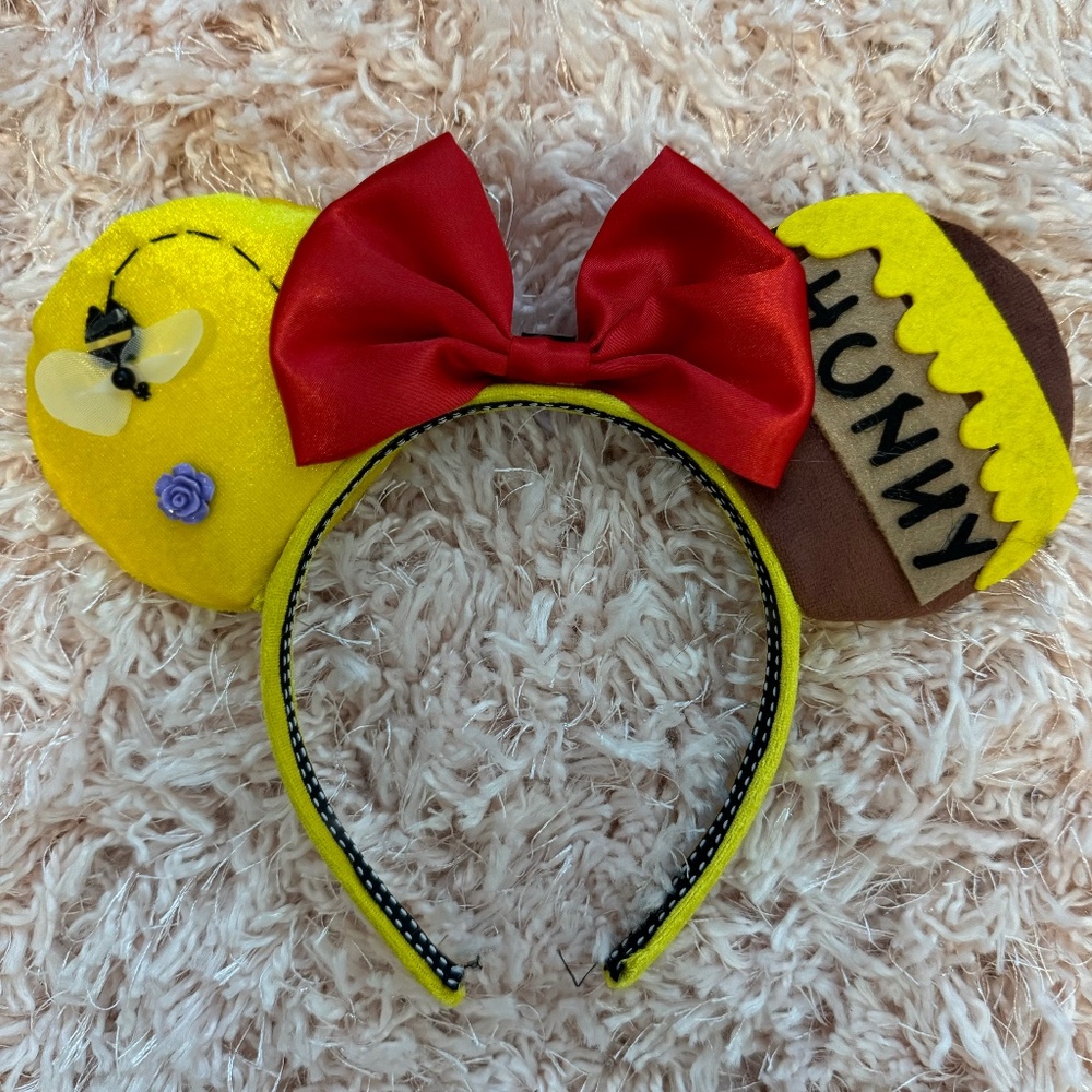 Winnie the Pooh, Disney ears